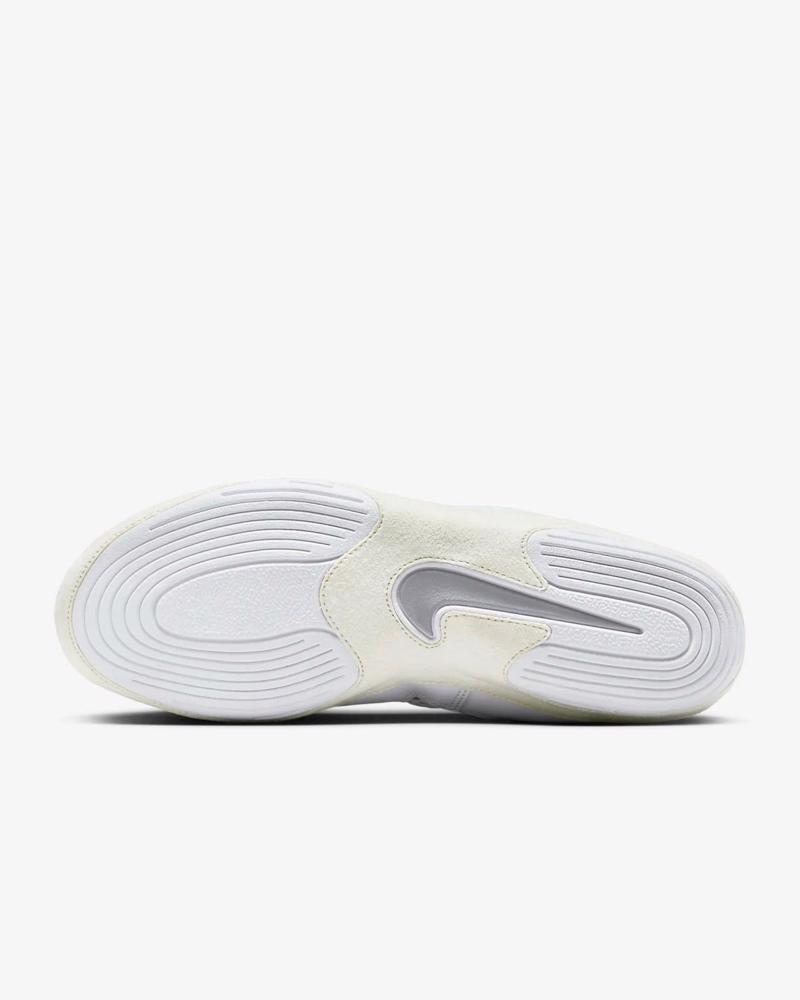 Nike inflict 3 papoutsia palis- white